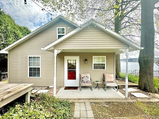 3431 W Shore Dr, Battle Creek, MI 49017
