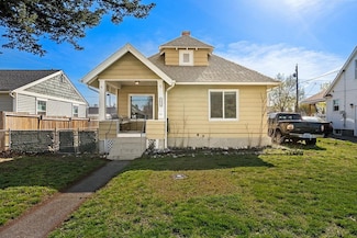 4824 N Stone St, Spokane, WA 99207