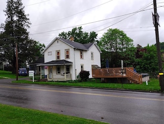 102 3rd St, East Brady, PA 16028