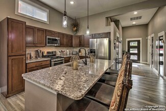 1221 Wyoming St, San Antonio, TX 78203
