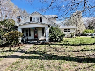 405 S Seminary St, Princeton, KY 42445