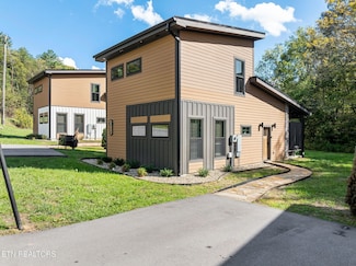 984 Goose Gap Rd, Sevierville, TN 37876