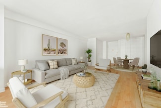 77 Fulton St Unit 9N, New York, NY 10038