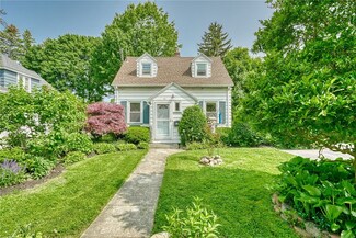 350 Colebourne Rd, Rochester, NY 14609