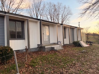 652 Ella West Cir, Lynnville, TN 38472