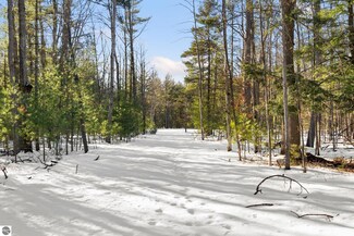 3334 Schneider Rd, Traverse City, MI 49685