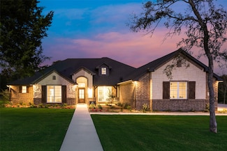 2101 Crystal Palace Blvd, Alvarado, TX 76009