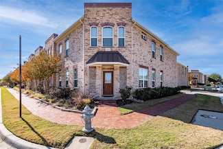 200 Emma Dr, Lewisville, TX 75057