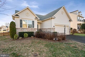 32 Manorwood Dr, Fredericksburg, VA 22406