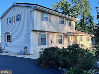 101 Woodlawn Ave, Newfield, NJ 08344