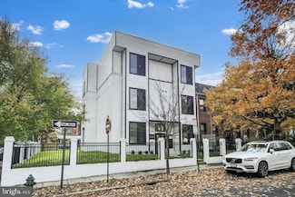 1619 Isherwood St NE Unit 3, Washington, DC 20002