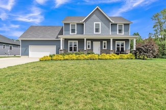 13196 Barrington Dr, Grafton, OH 44044