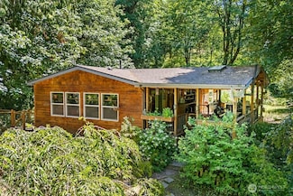 8817 Clearwater Ln SE, Port Orchard, WA 98367