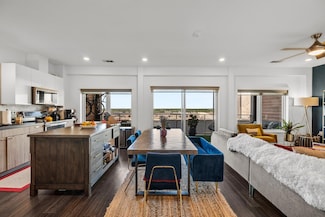 4361 S Congress Ave Unit 636, Austin, TX 78745