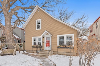 1765 Van Buren Ave, Saint Paul, MN 55104