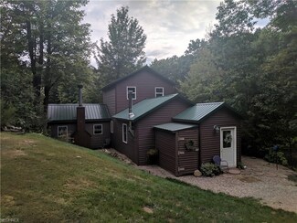 8550 Eberhart Rd NE, Dover, OH 44622