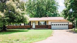 1225 S Geneva Dr, Dewitt, MI 48820
