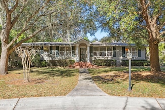 4521 Ortega Forest Dr, Jacksonville, FL 32210