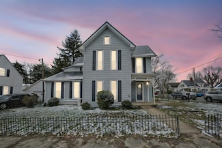 203 E Poplar St, Harrodsburg, KY 40330