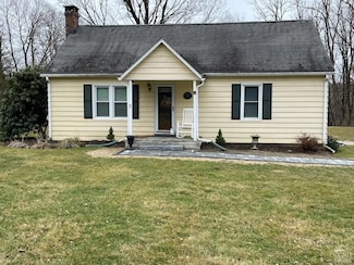 18 Highland St, Millerton, NY 12546