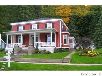 8906 N Willow St, Weedsport, NY 13166