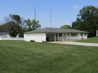 217 E State St, Astoria, IL 61501
