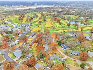 4 Club Ct, Columbia, MO 65201