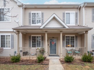 75 Coralbell Unit 385, Romeoville, IL 60446