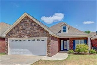 45 Brittany Dr S, Elmore, AL 36025
