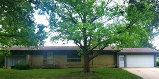 306 Mission Rd, Eureka, KS 67045