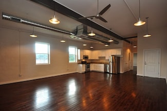 231-A N Chatham Ave, Siler City, NC 27344