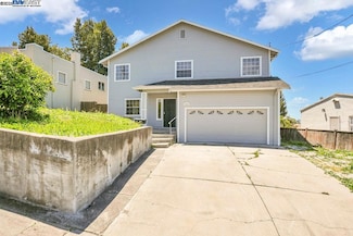 3251 Hyde St, Oakland, CA 94601