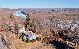 10 Montgomery Ave, Holyoke, MA 01040