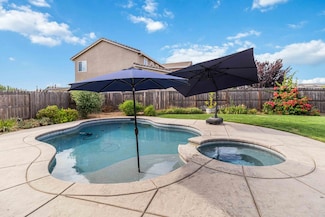 1749 Dos Rios Ct, Plumas Lake, CA 95961