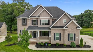 8004 Hacker Dr, Stokesdale, NC 27357