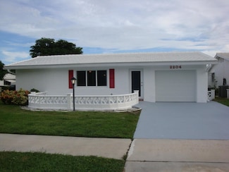 2204 SW 19th Ave, Boynton Beach, FL 33426