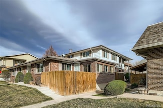 9864 Orangewood Dr, Thornton, CO 80260