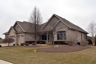 609 W Corning Ave, Peotone, IL 60468