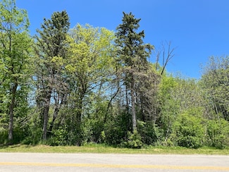 3660 E Fitzsimmons Rd, Oak Creek, WI 53154