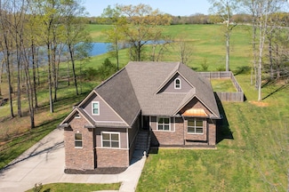 4512 General Forest Cir, Bon Aqua, TN 37025
