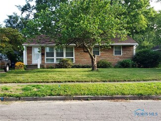 2909 Nash Rd, Toledo, OH 43613