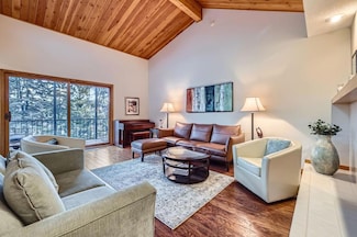 6105 Lincoln Dr Unit 339, Edina, MN 55436