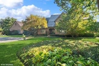 65 Round Barn Rd, Barrington, IL 60010
