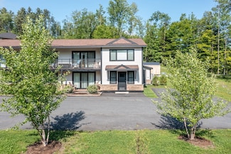 2366 Mountain Rd Unit 1, Stowe, VT 05672