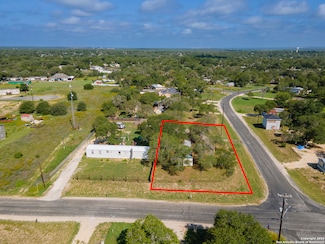 23103 Grand Spring Dr, Elmendorf, TX 78112