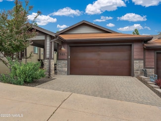 628 N Forest View Dr, Flagstaff, AZ 86001