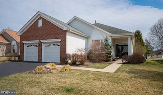12 Temple Ct, Pennington, NJ 08534