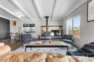 2501 N Bali Dr, Boise, ID 83713