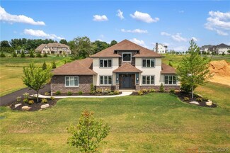 3939 Louisa Ct, Allentown, PA 18104