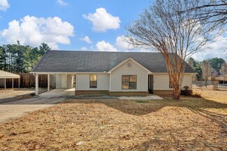 805 Tracy Rd, Millington, TN 38053